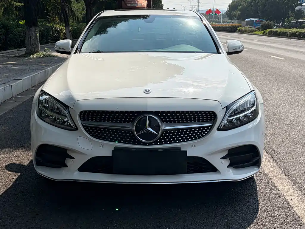 Mercedes-Benz C-Class — миниатюра 2