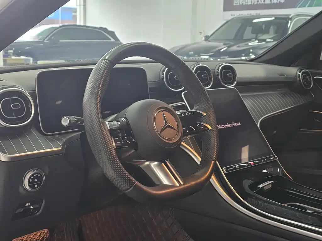 Mercedes-Benz C-Class — миниатюра 5