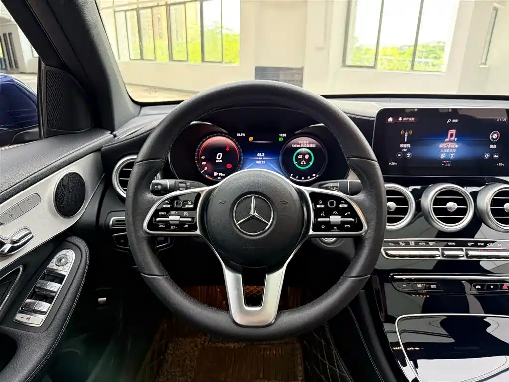 Mercedes-Benz GLC 2022 GLC 260 L 4MATIC
