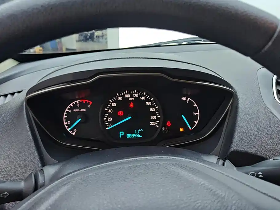 Ford Escort — миниатюра 14