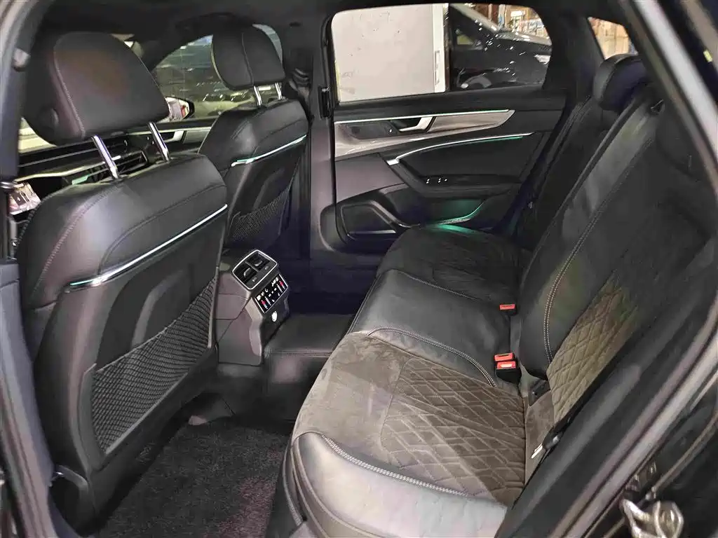 Audi A6L — миниатюра 5