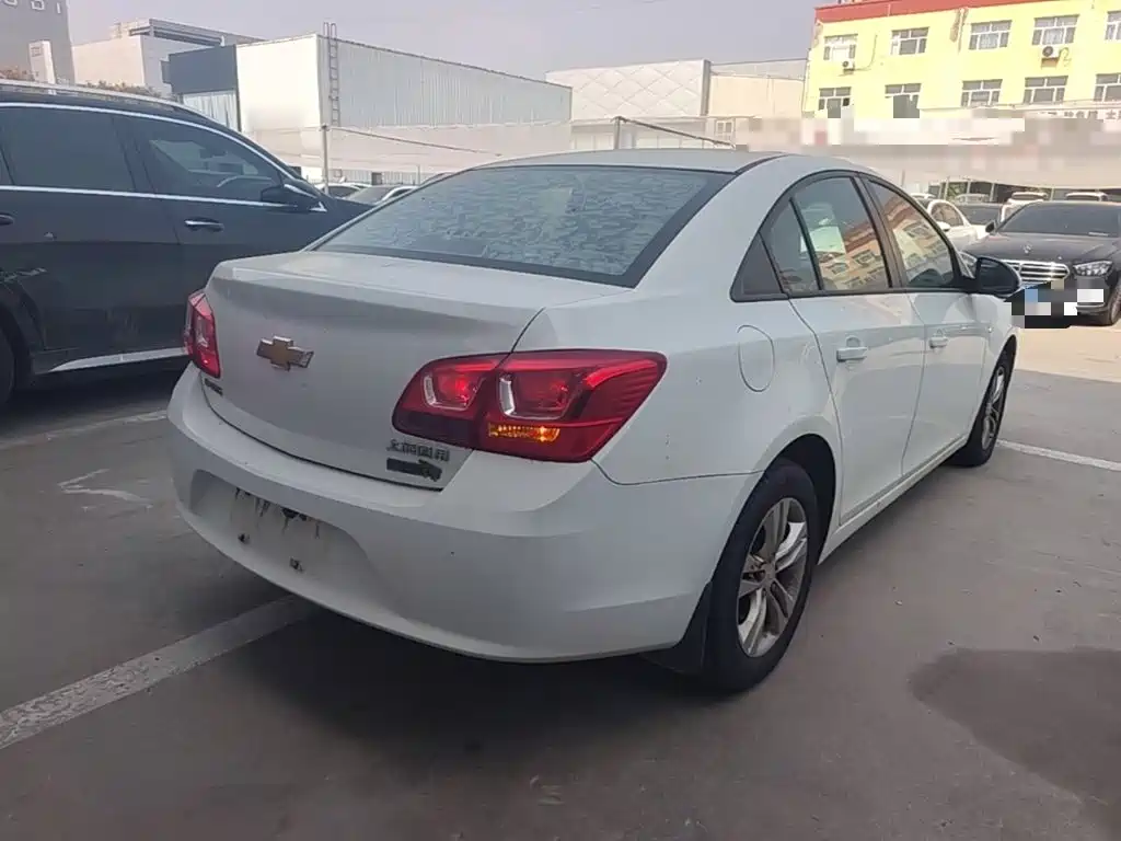 Chevrolet Cruze — миниатюра 7