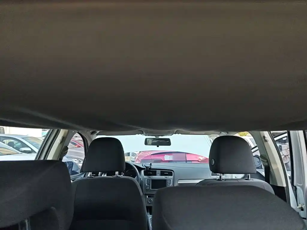 Volkswagen Golf — миниатюра 18