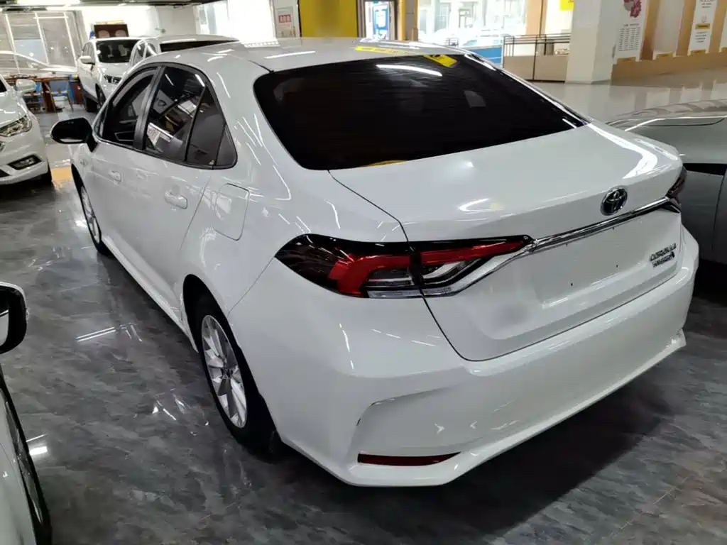 Toyota Corolla — миниатюра 5