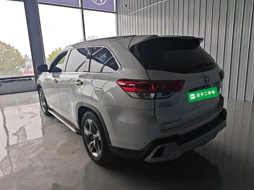 Toyota Highlander — миниатюра 5