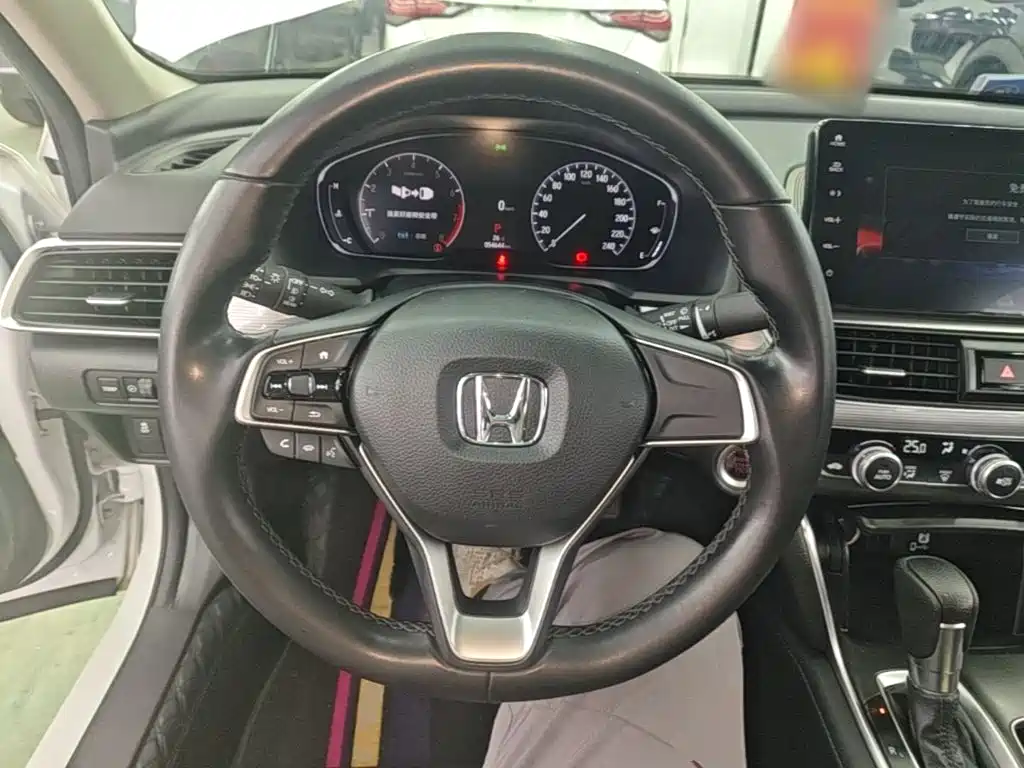 Honda Accord — миниатюра 11