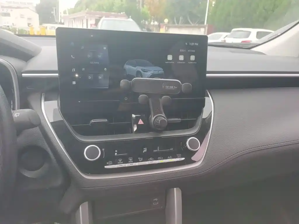 Toyota Frontlander — миниатюра 9