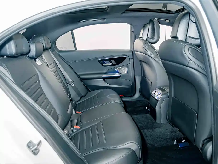 Mercedes-Benz C-Class — миниатюра 20