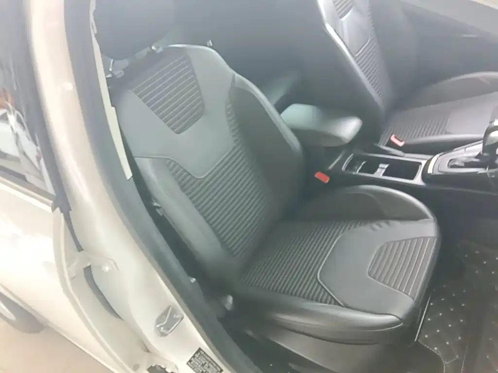 Ford Focus — миниатюра 25