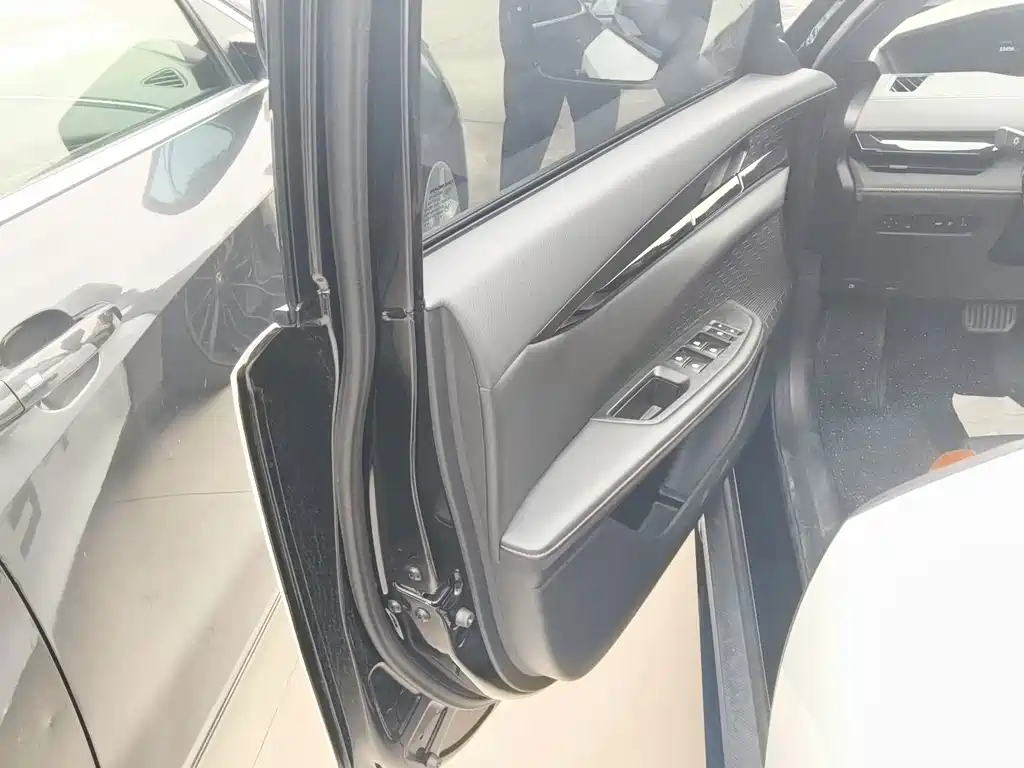 Changan UNI-V — миниатюра 13