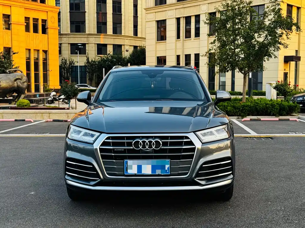 Audi Q5L — миниатюра 2