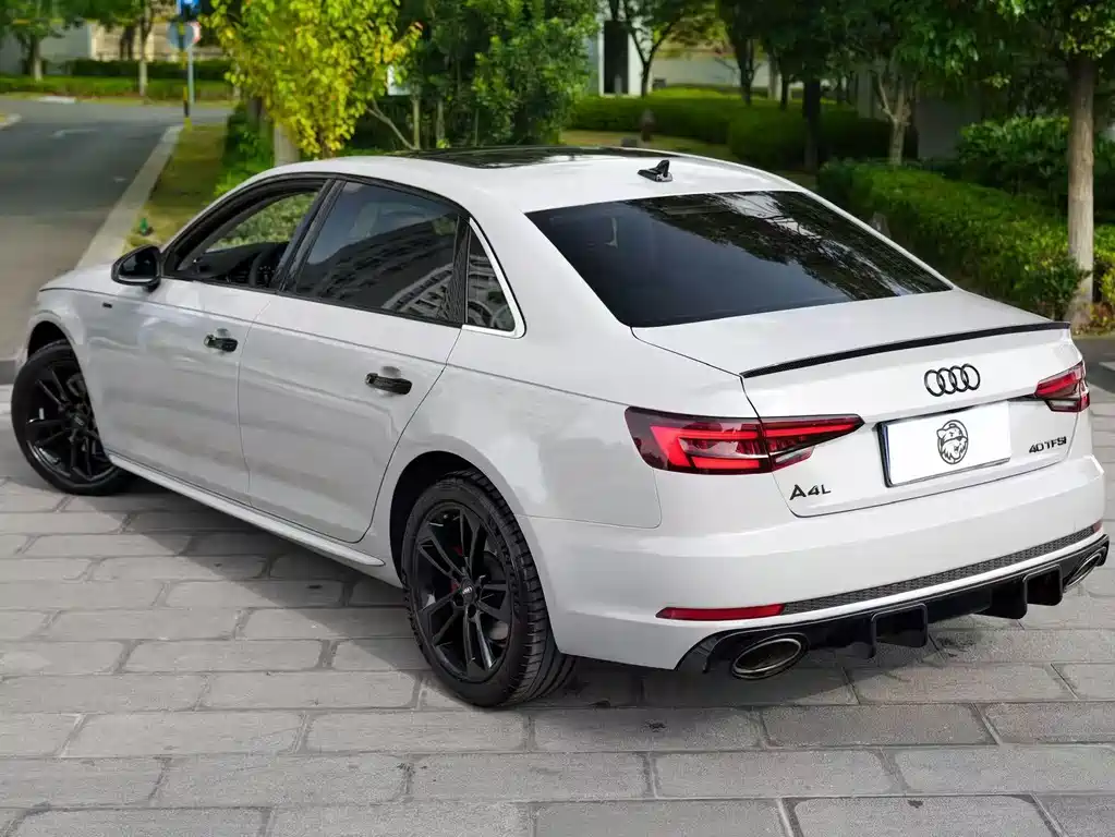 Audi A4L — миниатюра 8