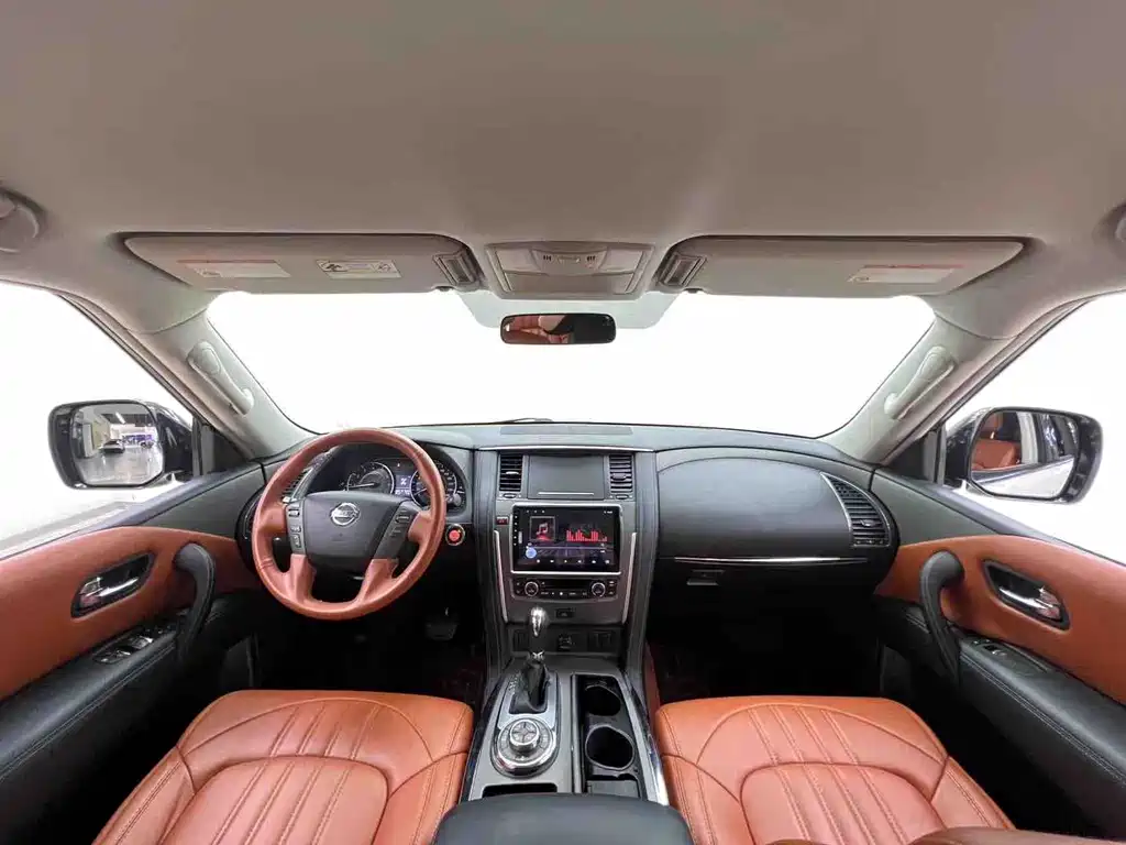 Nissan Patrol — миниатюра 14