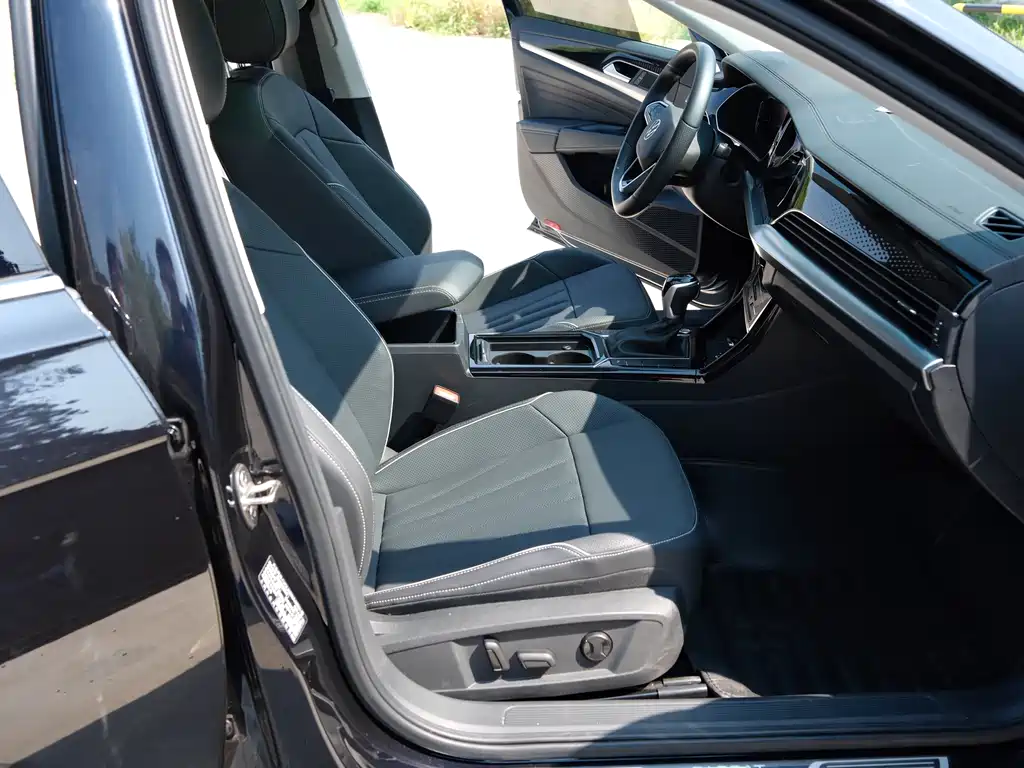 Volkswagen Passat — миниатюра 11