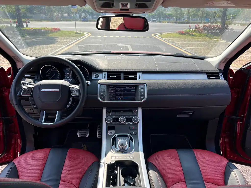 Land Rover Evoque (Import) — миниатюра 6