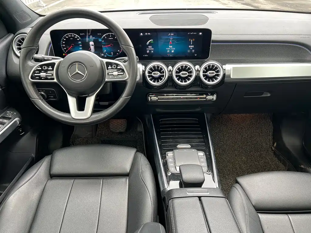 Mercedes-Benz GLB — миниатюра 7