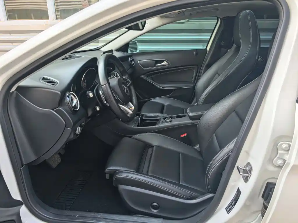 Mercedes-Benz GLA — миниатюра 8