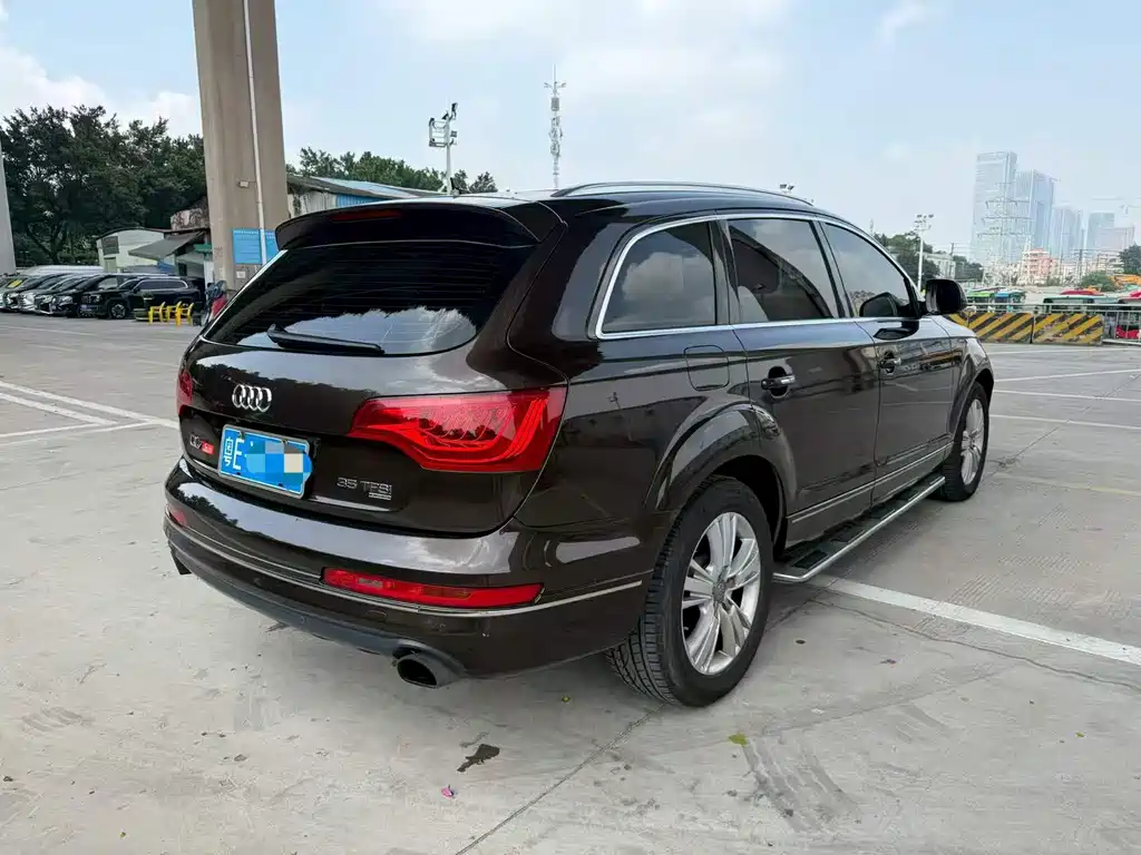 Audi Q7 2012 3.0 TFSI (200kW