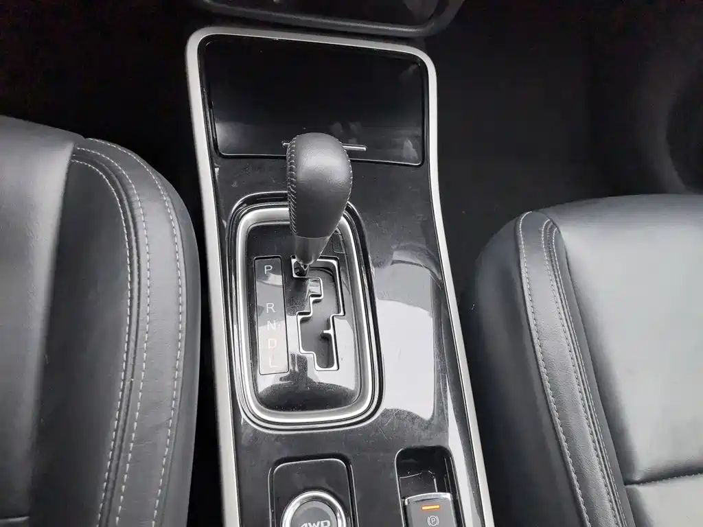 Mitsubishi Outlander — миниатюра 13