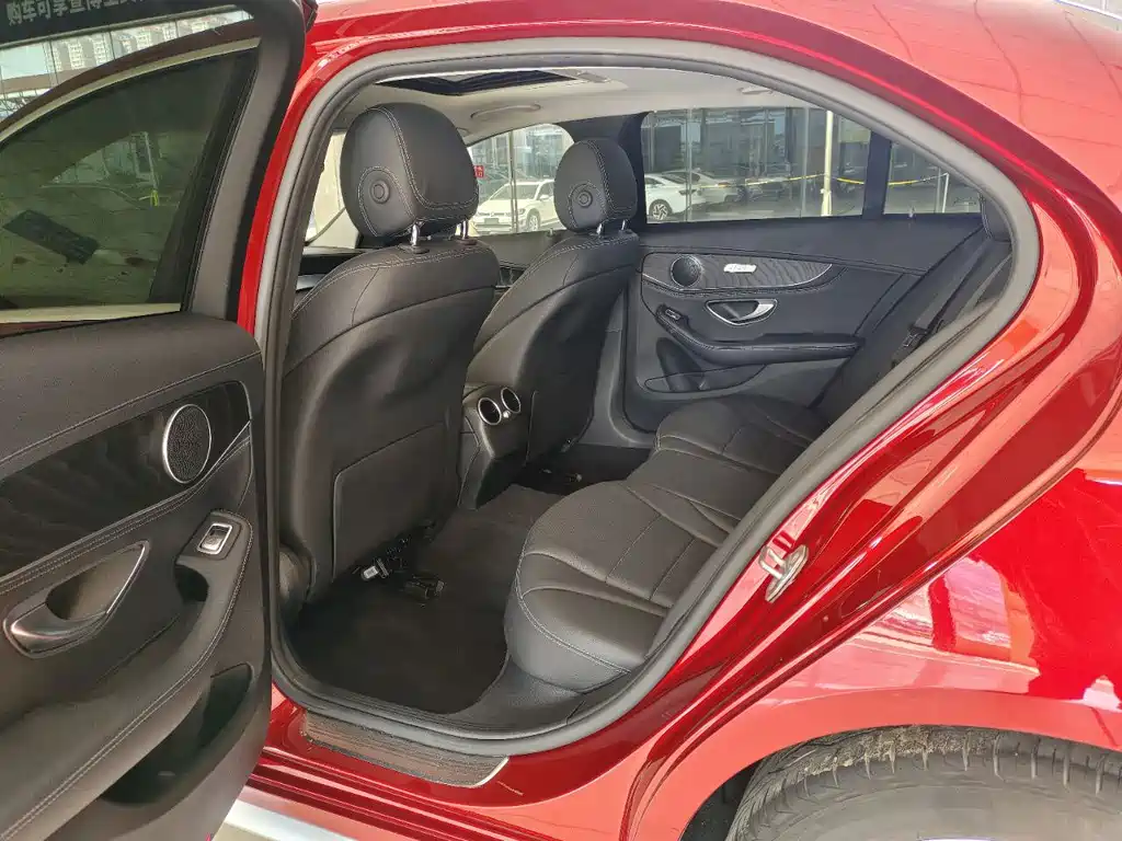 Mercedes-Benz C-Class — миниатюра 15