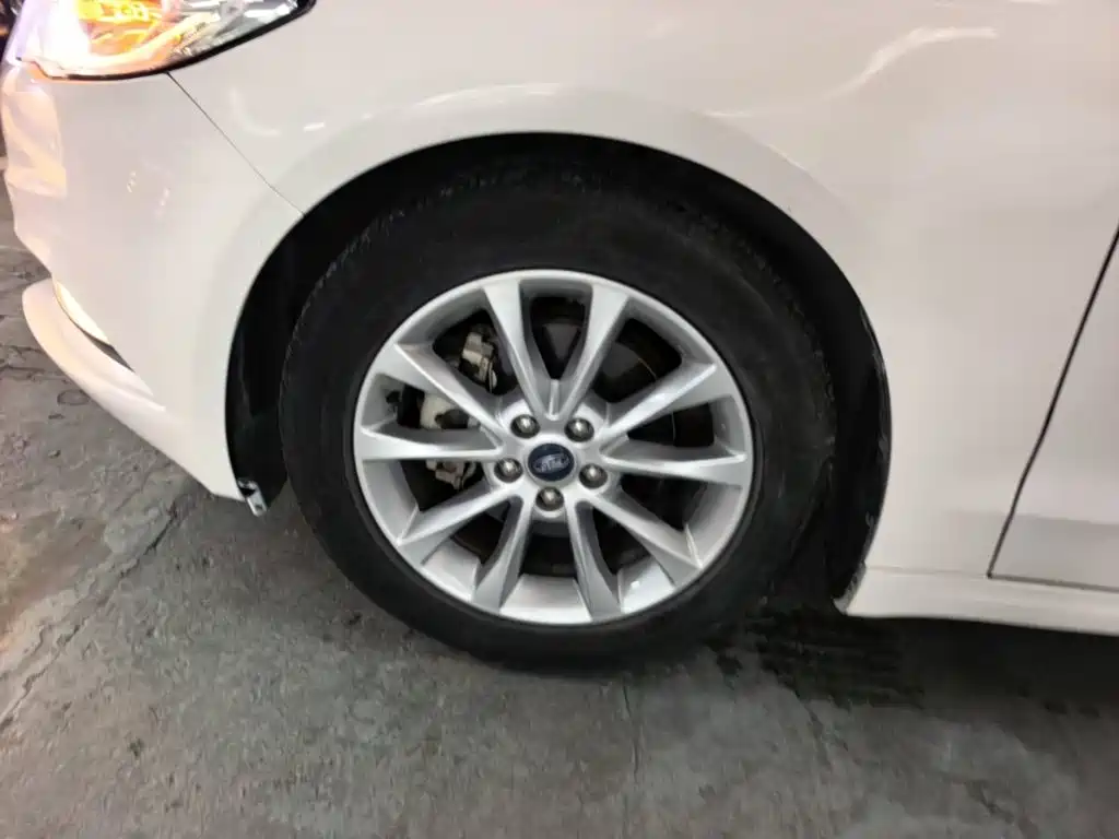 Ford Mondeo — миниатюра 23