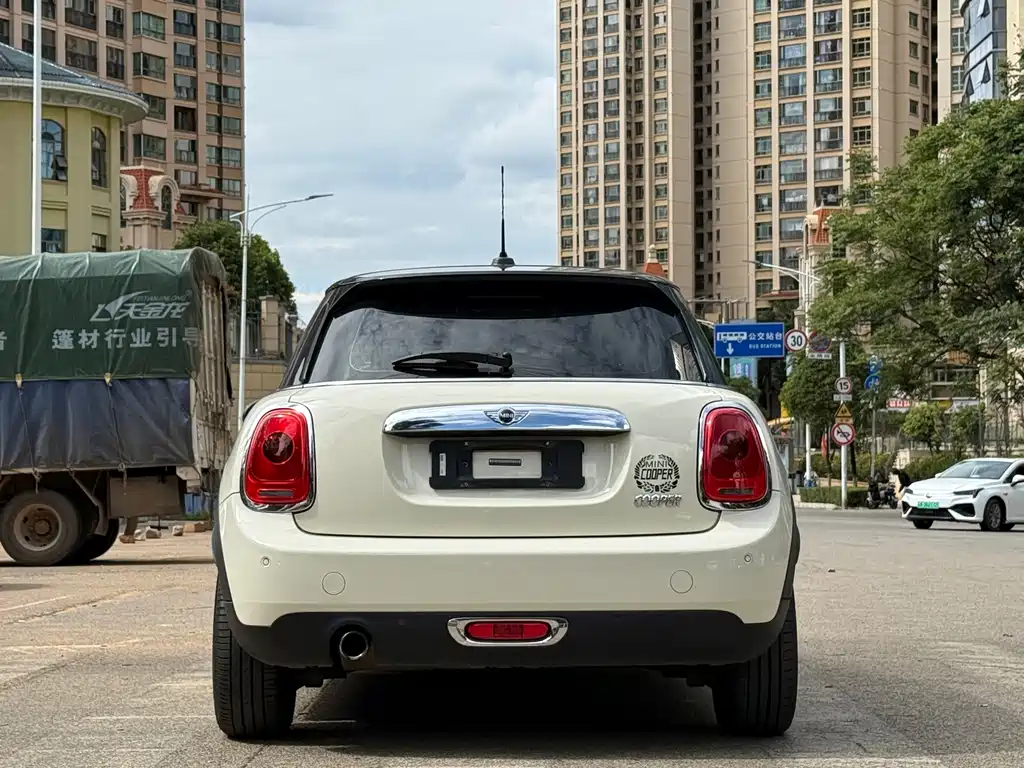MINI Mini — миниатюра 6
