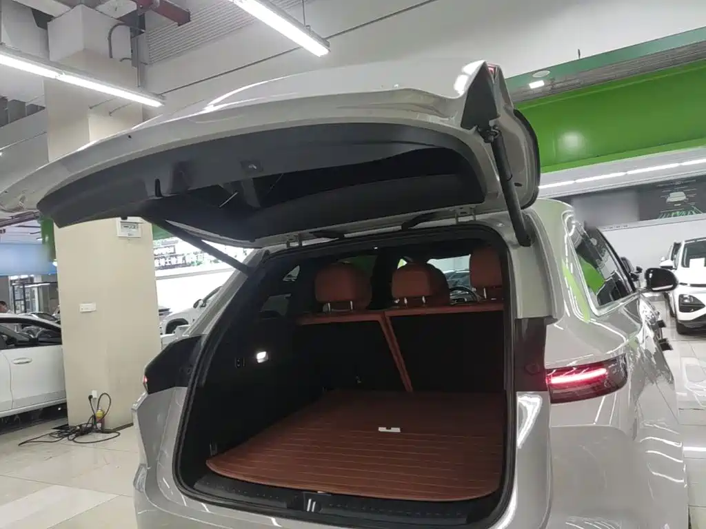Li Auto Li L6 — миниатюра 19