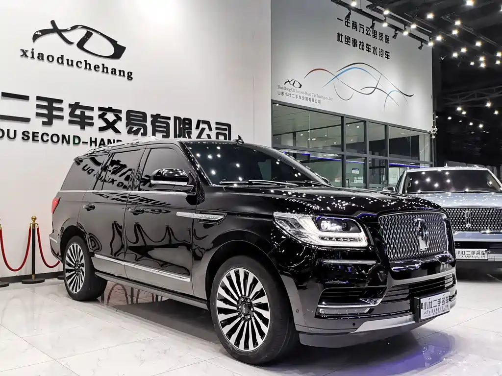 Lincoln Navigator — миниатюра 2