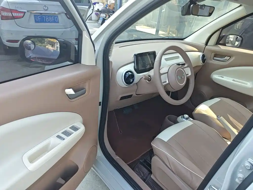 Wuling MINIEV — миниатюра 16