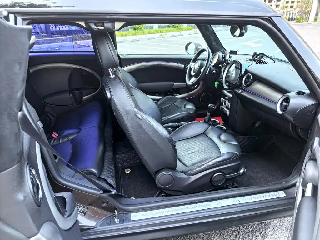 MINI Mini Clubman — миниатюра 7