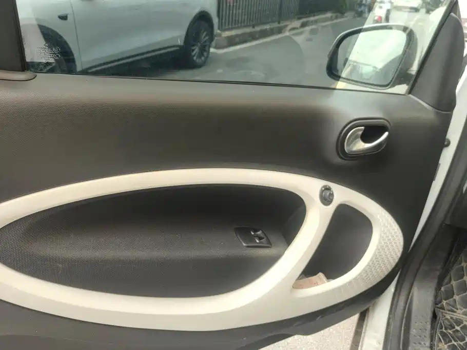 smart Smart Fortwo — миниатюра 7