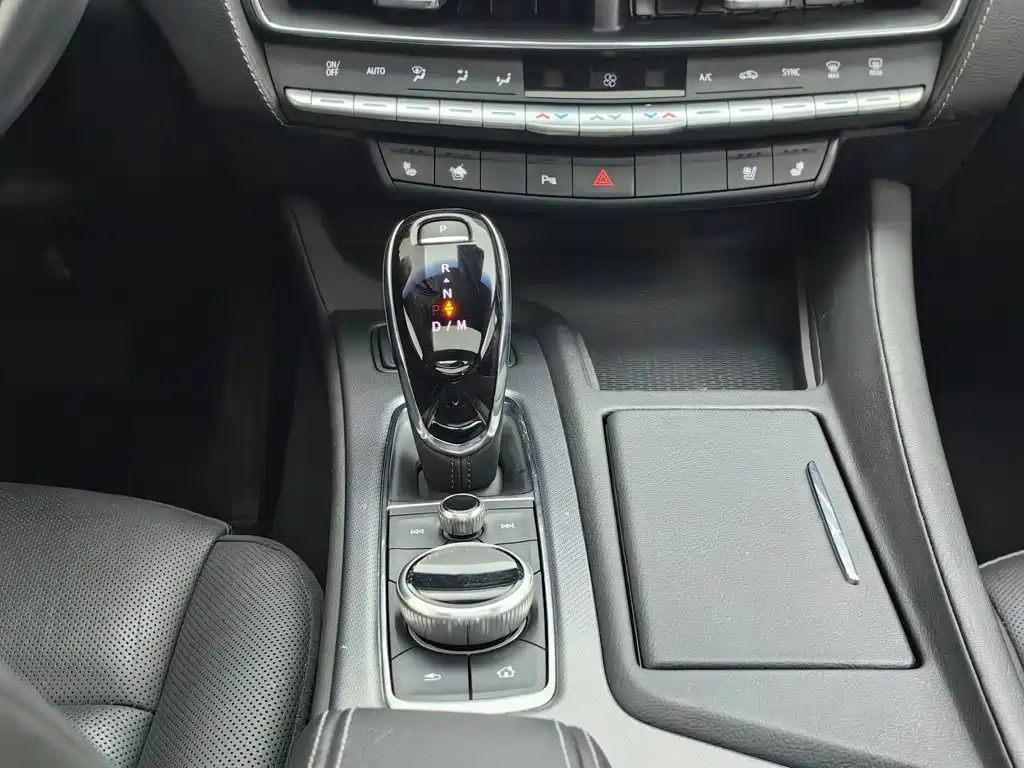 Cadillac CT5 — миниатюра 13