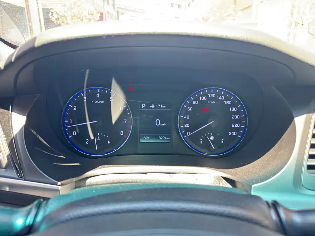 Hyundai Mistra — миниатюра 11