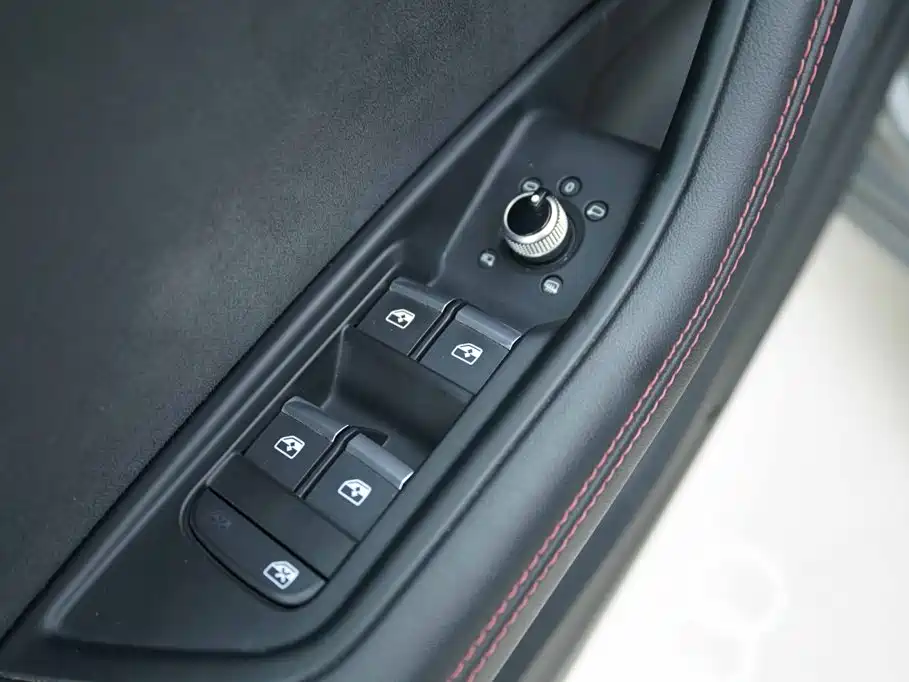 Audi S4 — миниатюра 10