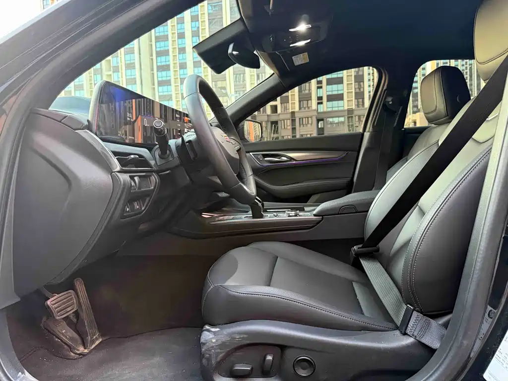Cadillac CT5 — миниатюра 4