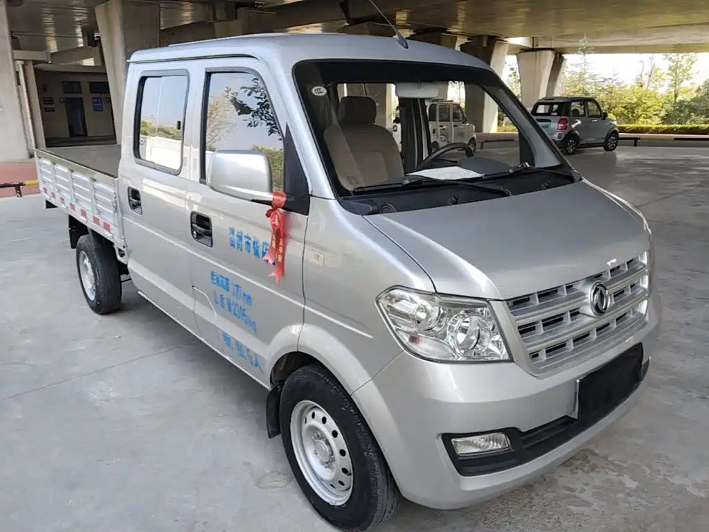 DFSK C32 — миниатюра 4