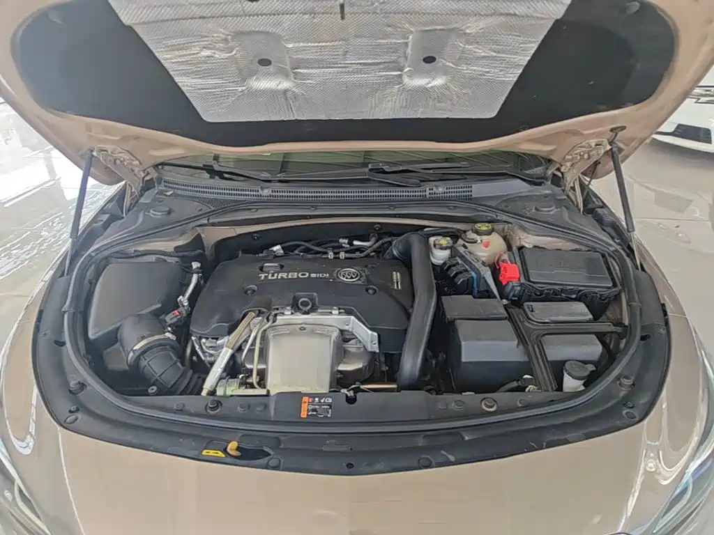 Buick LaCrosse — миниатюра 20