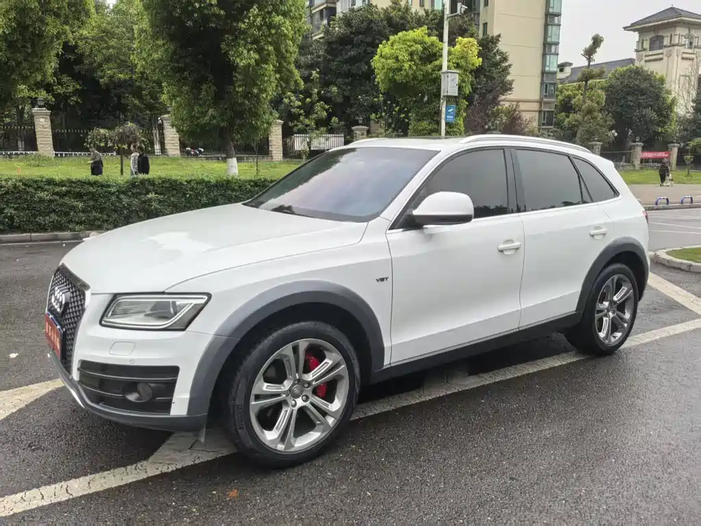 Audi Q5 (Import) 2014