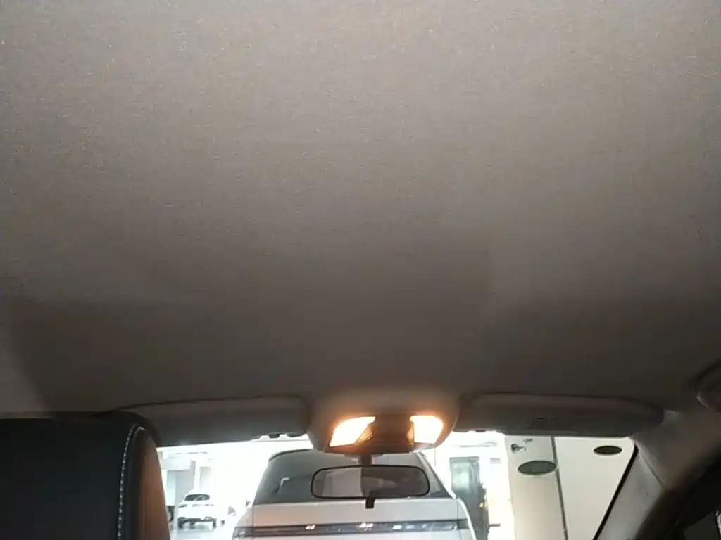 BYD Yuan EV — миниатюра 18
