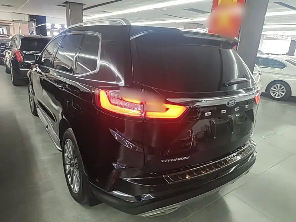 Ford Edge — миниатюра 5