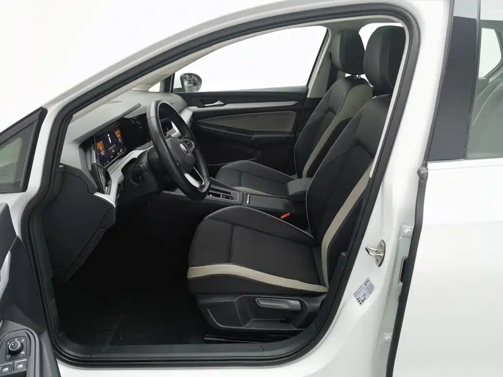 Volkswagen Golf — миниатюра 10