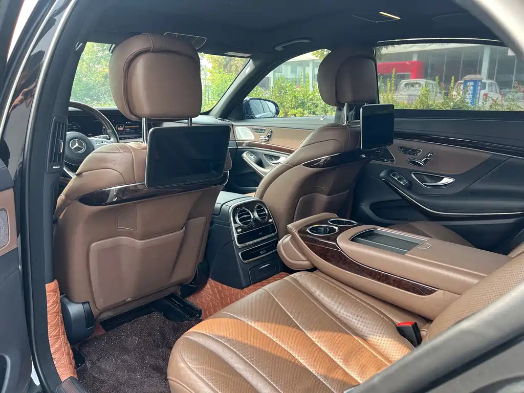 Mercedes-Benz S-Class — миниатюра 8