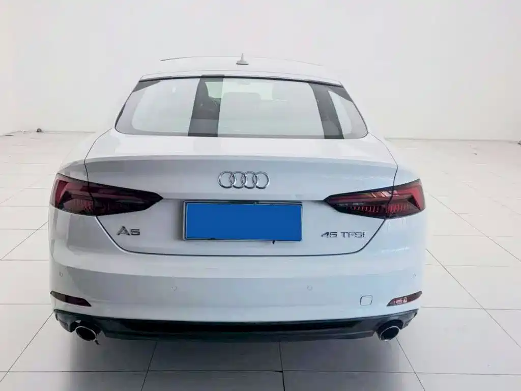 Audi A5 (Import) — миниатюра 8