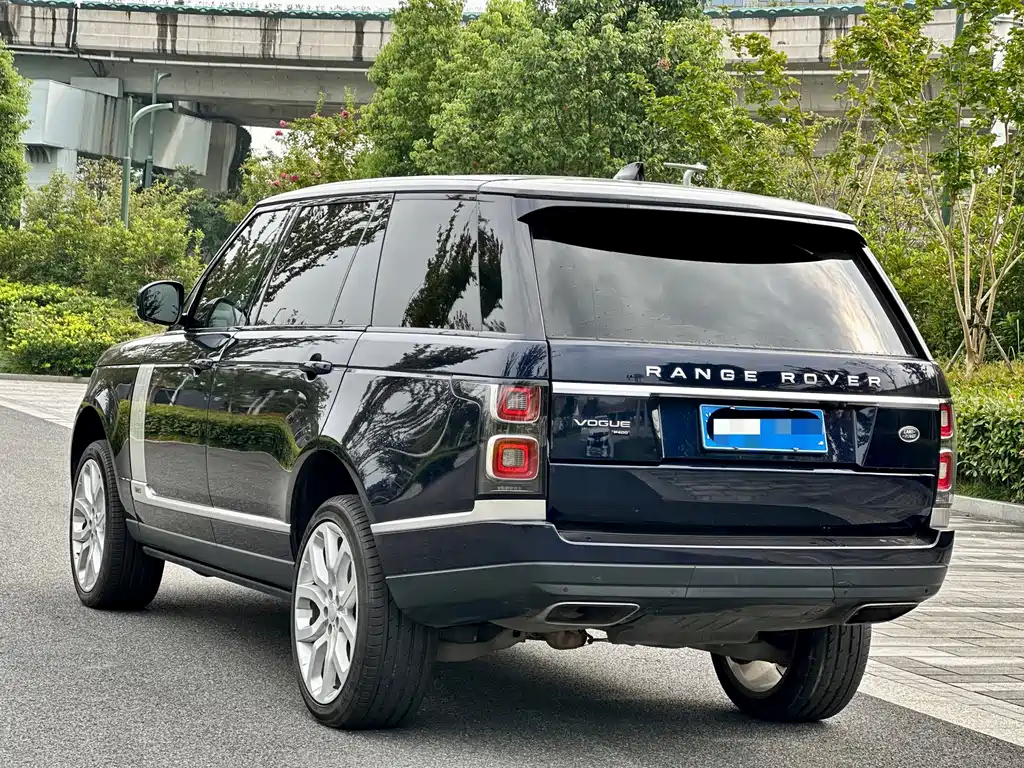 Land Rover Range Rover — миниатюра 4