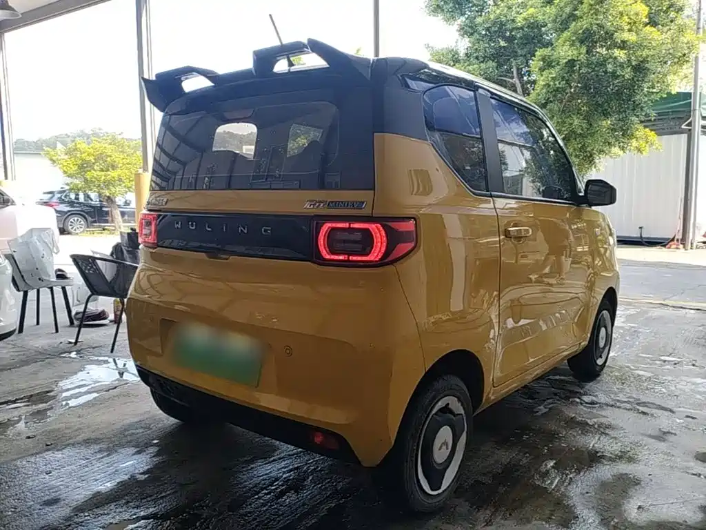 Wuling MINIEV — миниатюра 7