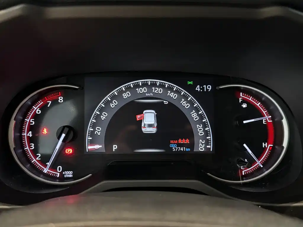 Toyota RAV4 — миниатюра 11