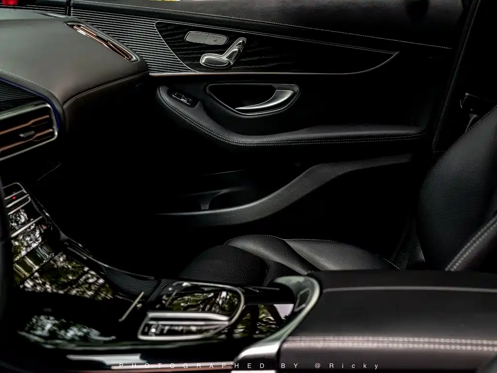 Mercedes-Benz EQC — миниатюра 7