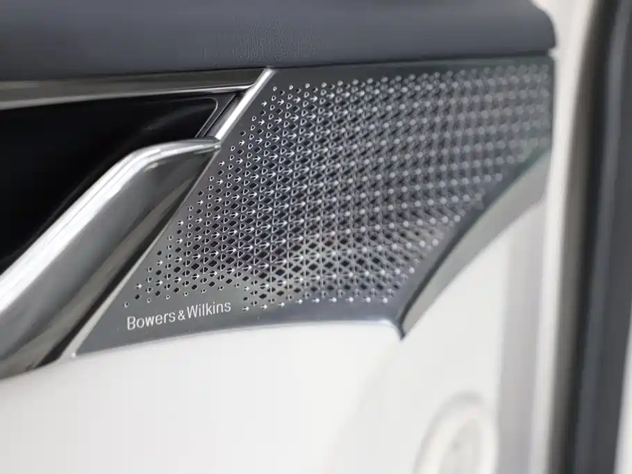 Volvo EM90 — миниатюра 22