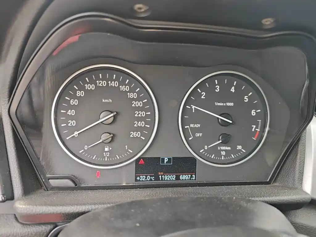 BMW 2 Series Active Tourer — миниатюра 12