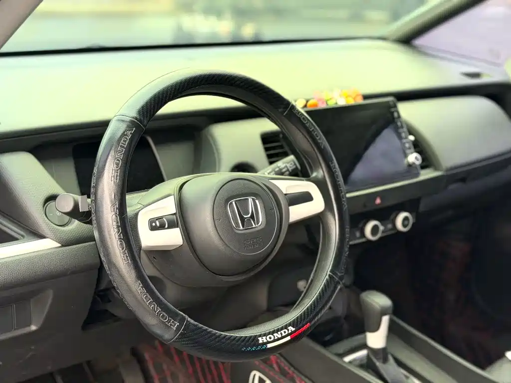 Honda Fit — миниатюра 5